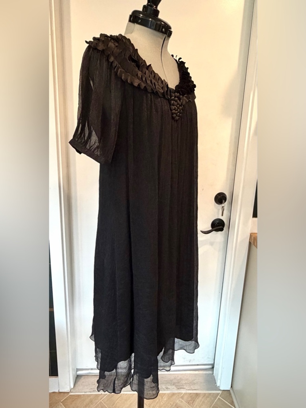 Chloè VTG Silk Chiffon swing dress, silk petal/rosette accents, short sleeve, S - Picture 4 of 15